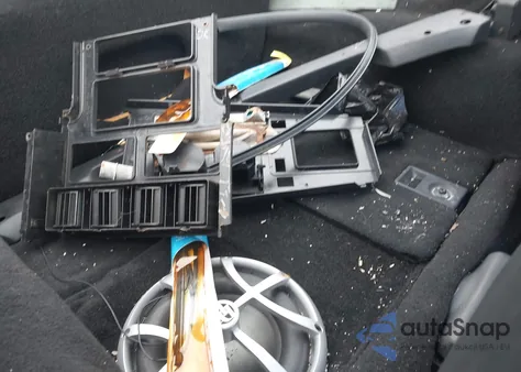 1988 Chevrolet Corvette из США, поврежденный, VIN 1G1YY2184J5108243